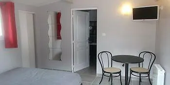 Le Domaine D'alezen Feriehus *