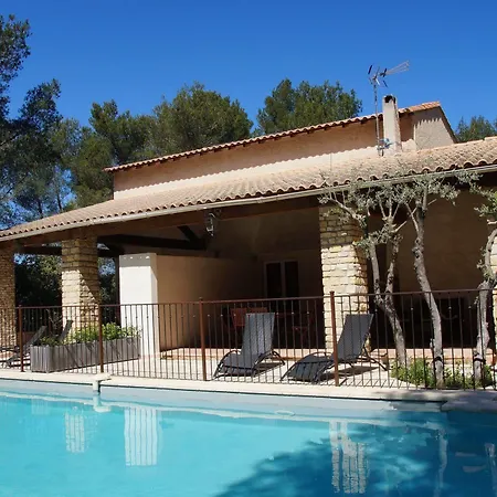 Le Domaine D'alezen